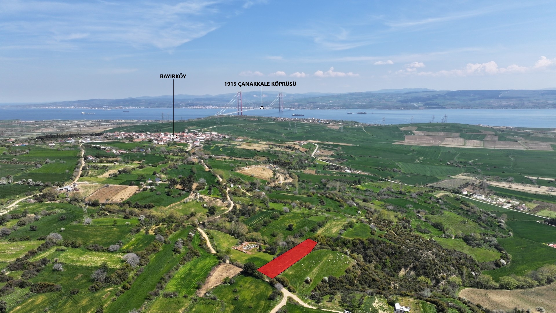 GELİBOLU BAYIRKÖYDE KÖYE YAKIN MESAFEDE DENİZ MANZARALI 1,488m2
