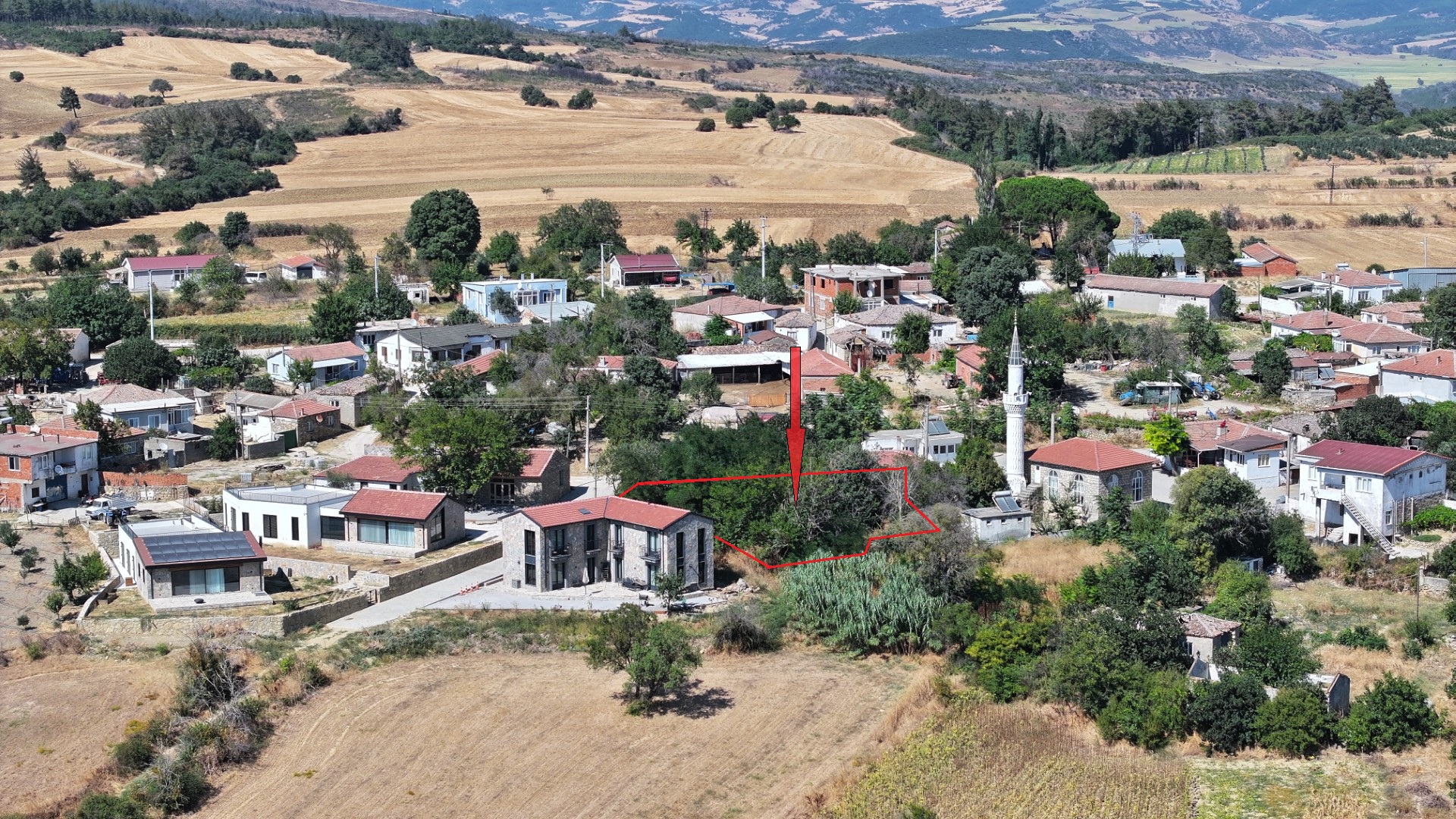GELİBOLU PAZARLIDA %40 İKİ KAT İNŞAAT İZİNLİ 589m2 İMARLI ARSA