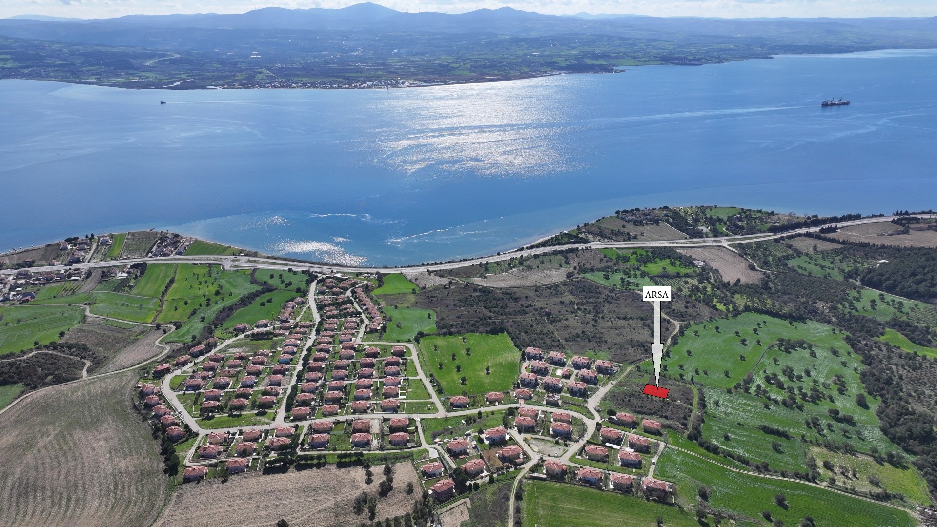 ÇANAKKALE GELİBOLU BURHANLI'DA BOĞAZ MANZARALI 508m2 ARSA